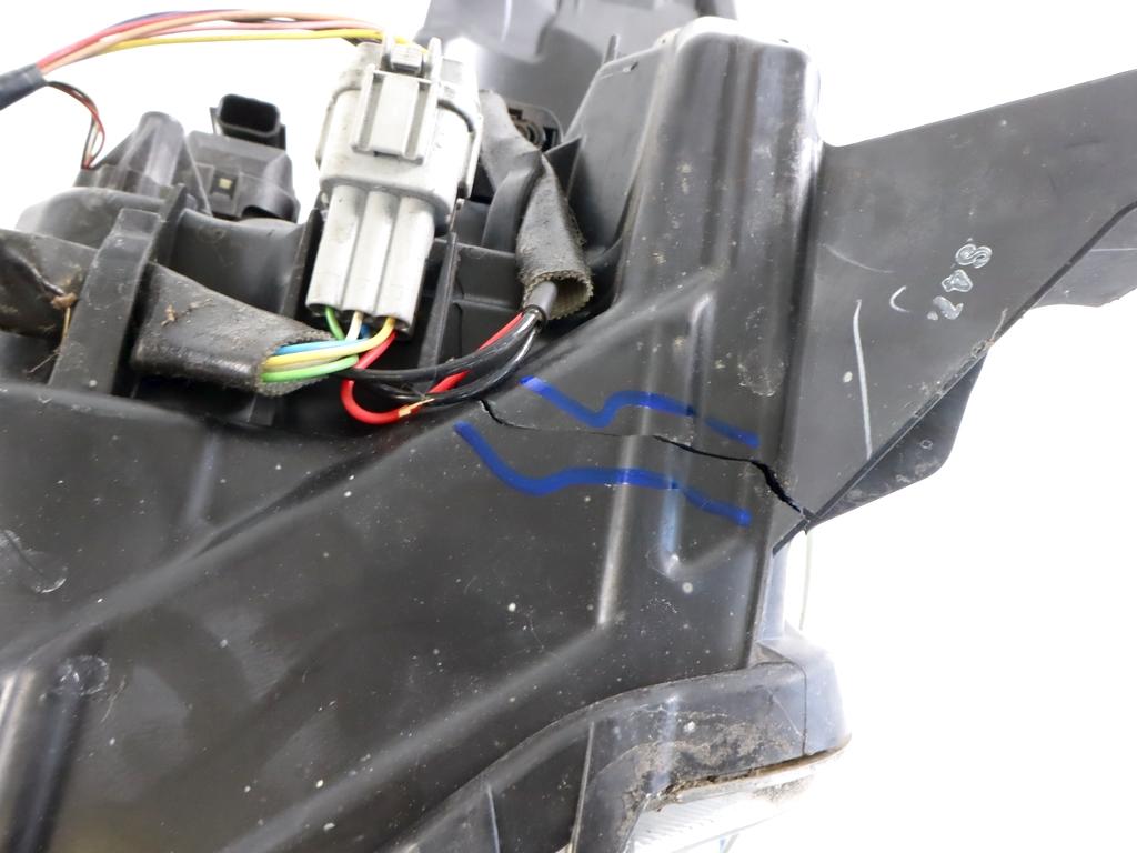 26010-5FA0A FARO FANALE ANTERIORE DESTRO NISSAN MICRA 1.0 B 52KW 5M 5P (2017) RICAMBIO USATO 