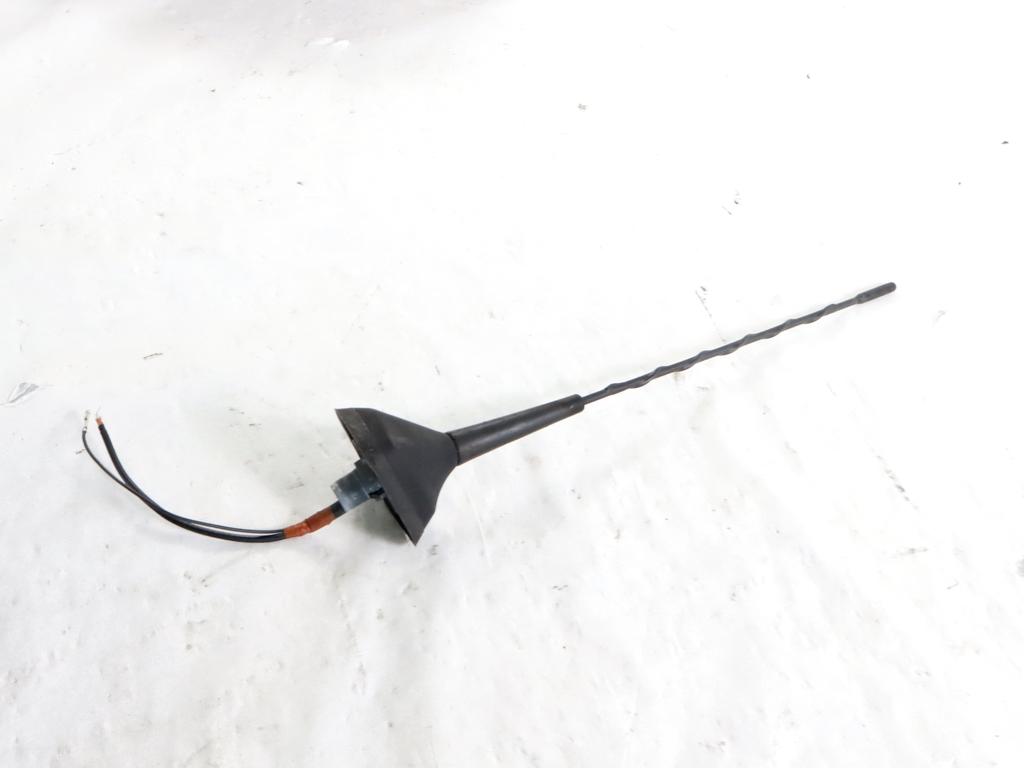 282203VU0A ANTENNA AUTORADIO NISSAN MICRA 1.0 B 52KW 5M 5P (2017) RICAMBIO USATO 