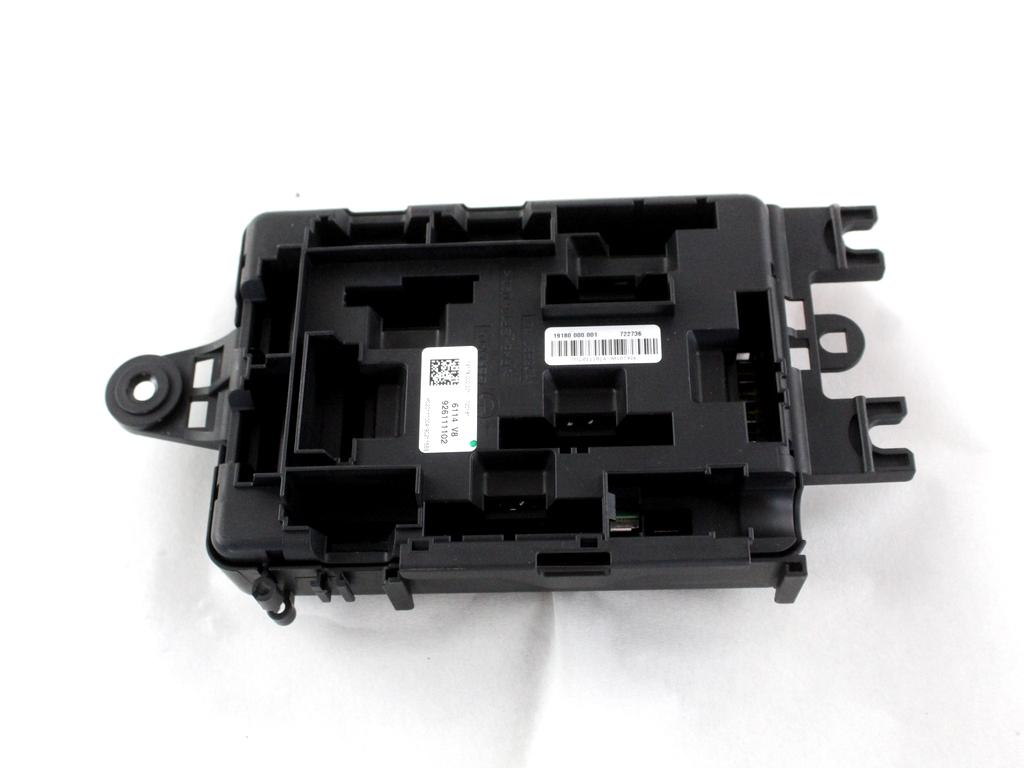61149261111 CENTRALINA FUSIBILIERA SCATOLA FUSIBILI RELÈ BMW SERIE 1 116D F20 2.0 D 85KW 6M 5P (2012) RICAMBIO USATO 