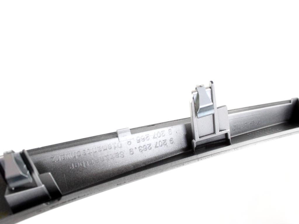 92072639 RIVESTIMENTO TUNNEL CENTRALE ANTERIORE BMW SERIE 1 116D F20 2.0 D 85KW 6M 5P (2012) RICAMBIO USATO