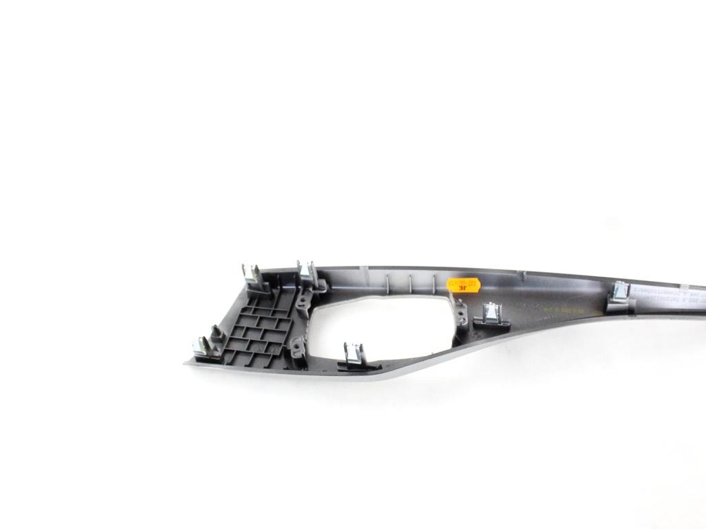 92072639 RIVESTIMENTO TUNNEL CENTRALE ANTERIORE BMW SERIE 1 116D F20 2.0 D 85KW 6M 5P (2012) RICAMBIO USATO