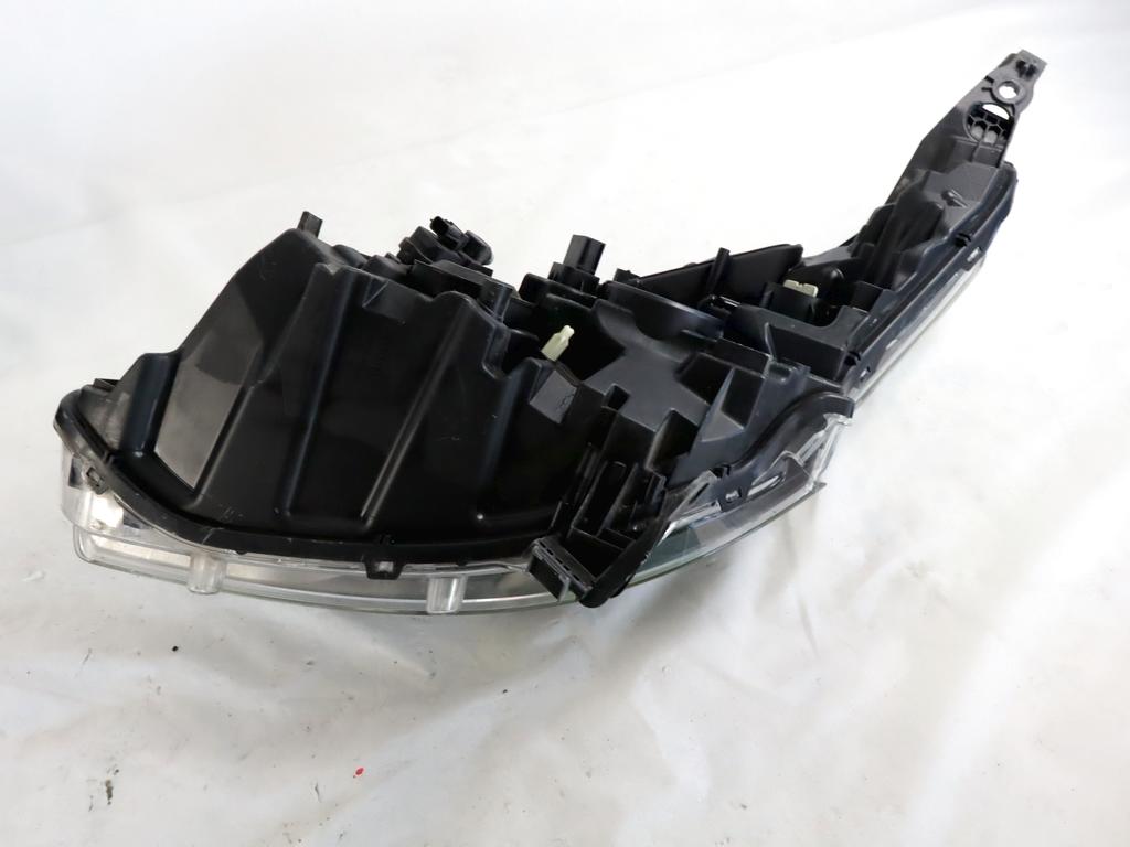 9810805880 FARO FANALE ANTERIORE DESTRO PEUGEOT 208 1.6 D 55KW 5M 5P (2016) RICAMBIO USATO 