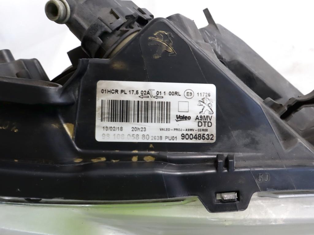 9810805880 FARO FANALE ANTERIORE DESTRO PEUGEOT 208 1.6 D 55KW 5M 5P (2016) RICAMBIO USATO 