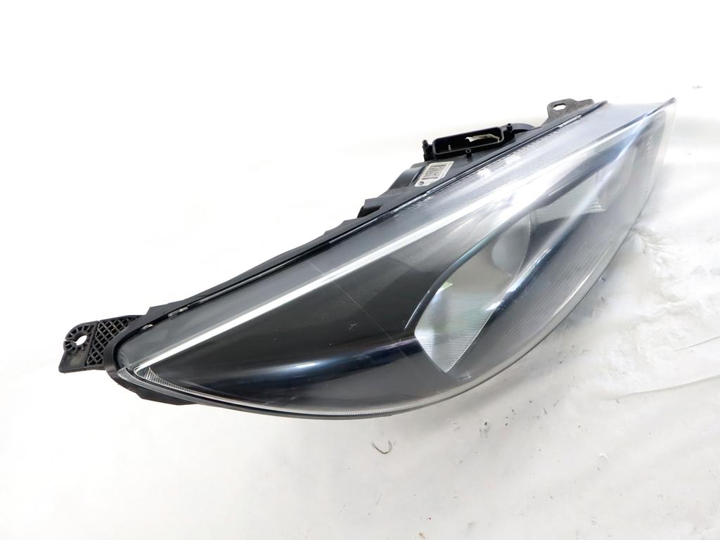 F1EB-13W029-AGA FARO FANALE ANTERIORE DESTRO FORD FOCUS SW 1.5 D 88KW 6M 5P (2018) RICAMBIO USATO 