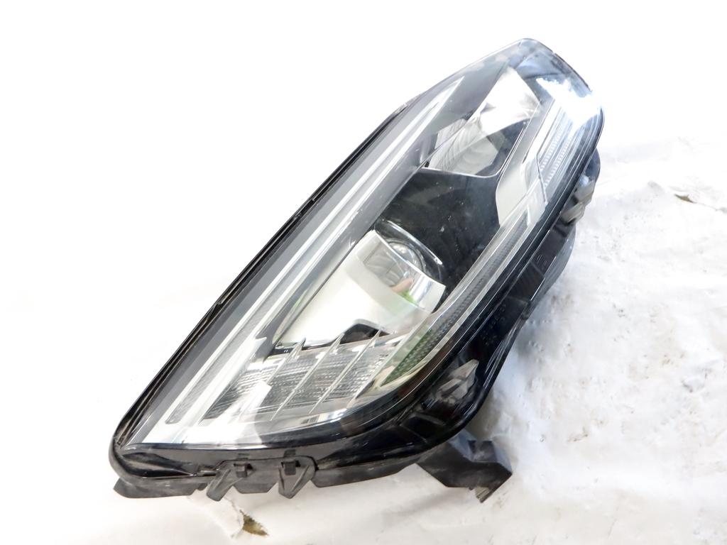 260101685R FARO FANALE ANTERIORE DESTRO RENAULT SCÈNIC 1.2B 85KW (2016) RICAMBIO USATO SUPPORTI DANNEGGIATI