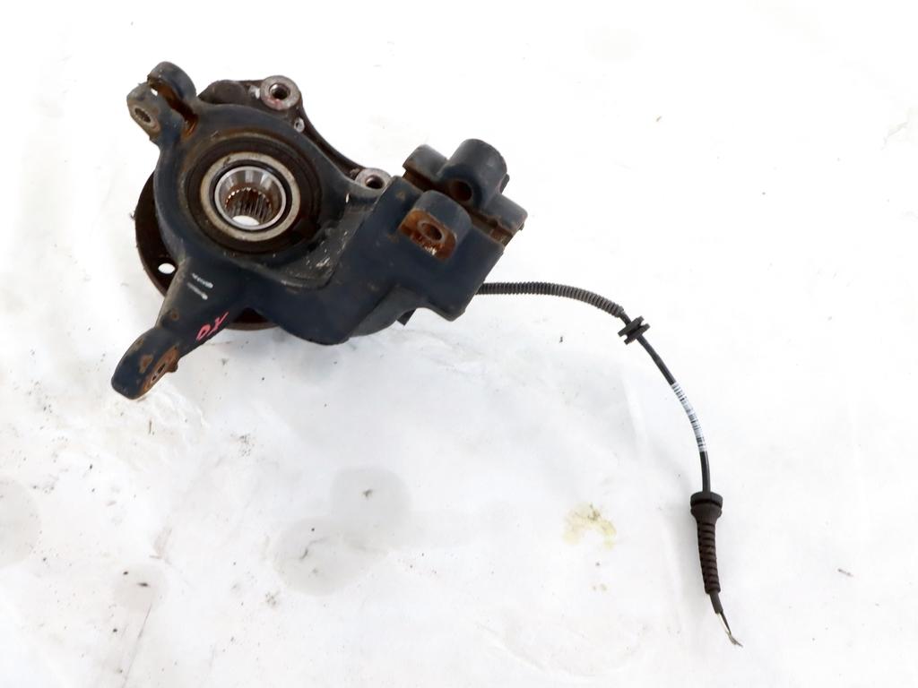 1607557580 MONTANTE SOSPENSIONE ANTERIORE DESTRO MOZZO CUSCINETTO 330776 335086 PEUGEOT 208 1.6 D 55KW 5M 5P (2016) RICAMBIO USATO 