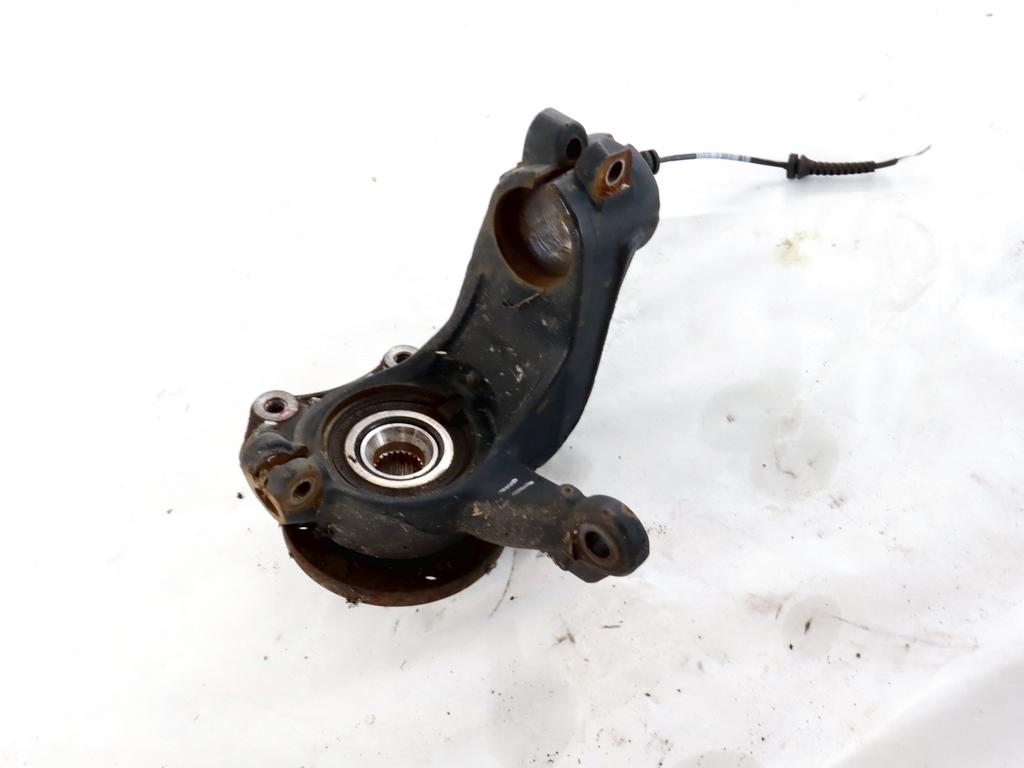 1607557580 MONTANTE SOSPENSIONE ANTERIORE DESTRO MOZZO CUSCINETTO 330776 335086 PEUGEOT 208 1.6 D 55KW 5M 5P (2016) RICAMBIO USATO 