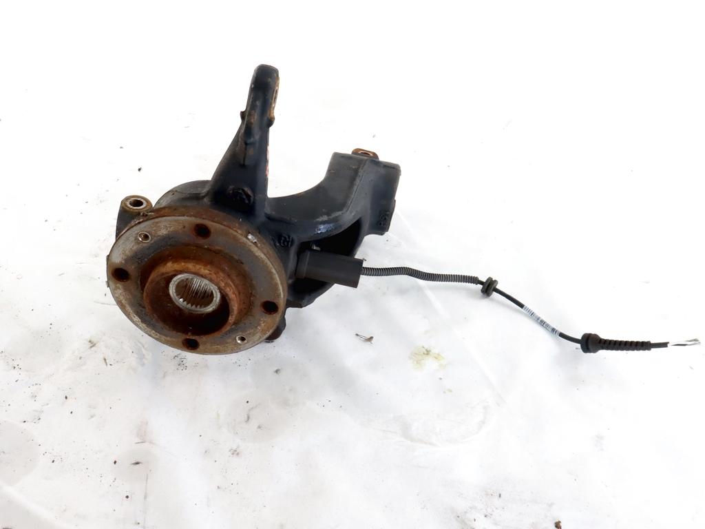 1607557580 MONTANTE SOSPENSIONE ANTERIORE DESTRO MOZZO CUSCINETTO 330776 335086 PEUGEOT 208 1.6 D 55KW 5M 5P (2016) RICAMBIO USATO 