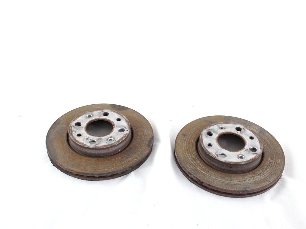 46788929 COPPIA DISCHI FRENO ANTERIORI FIAT PANDA 1.2 M 44KW 5M 5P (2009) RICAMBIO USATO 
