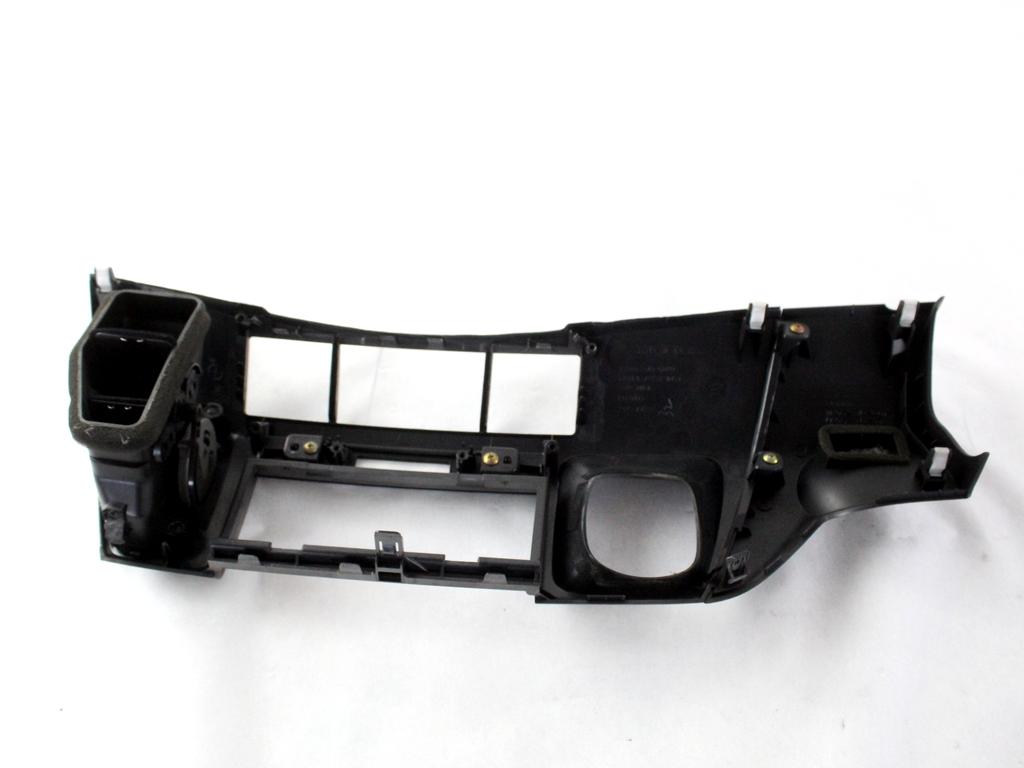 77260-SJD-G020 MASCHERINA RIVESTIMENTO CRUSCOTTO CENTRALE HONDA FR-V 2.2 D 103KW 6M 5P (2006) RICAMBIO USATO 