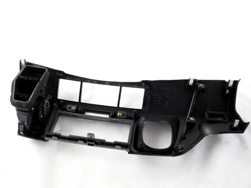 77260-SJD-G020 MASCHERINA RIVESTIMENTO CRUSCOTTO CENTRALE HONDA FR-V 2.2 D 103KW 6M 5P (2006) RICAMBIO USATO 