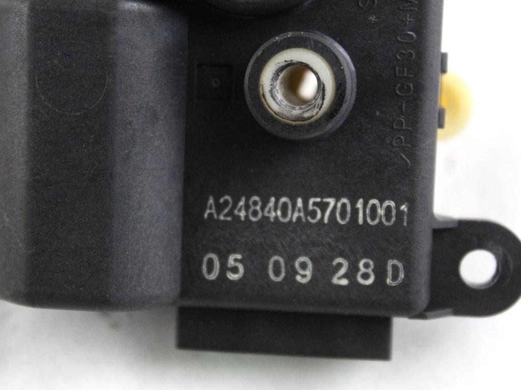 A24840A5701001 MOTORINO SCATOLA RISCALDAMENTO HONDA FR-V 2.2 D 103KW 6M 5P (2006) RICAMBIO USATO 