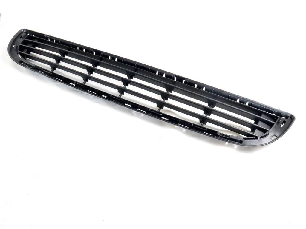 9677603680 MASCHERINA GRIGLIA RIVESTIMENTO INFERIORE PARAURTI ANTERIORE CITROEN BERLINGO 1.6 D 73KW 5M 5P (2016) RICAMBIO USATO 