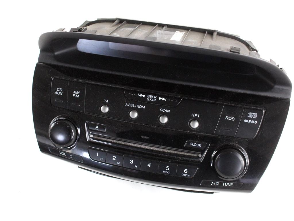 39100-SJD-G01 AUTORADIO HONDA FR-V 2.2 D 103KW 6M 5P (2006) RICAMBIO USATO (NON FORNIAMO CODICE AUTORADIO, MA SOLO NUMERO DI TELAIO VEICOLO)