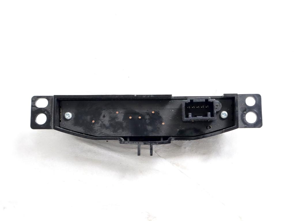 250204BA0B DISPLAY SEGNALATORE DISATTIVAZIONE AIRBAG PASSEGGERO NISSAN X-TRAIL T32 R 1.6 D 4X4 96KW 6M 5P (2018) RICAMBIO USATO 