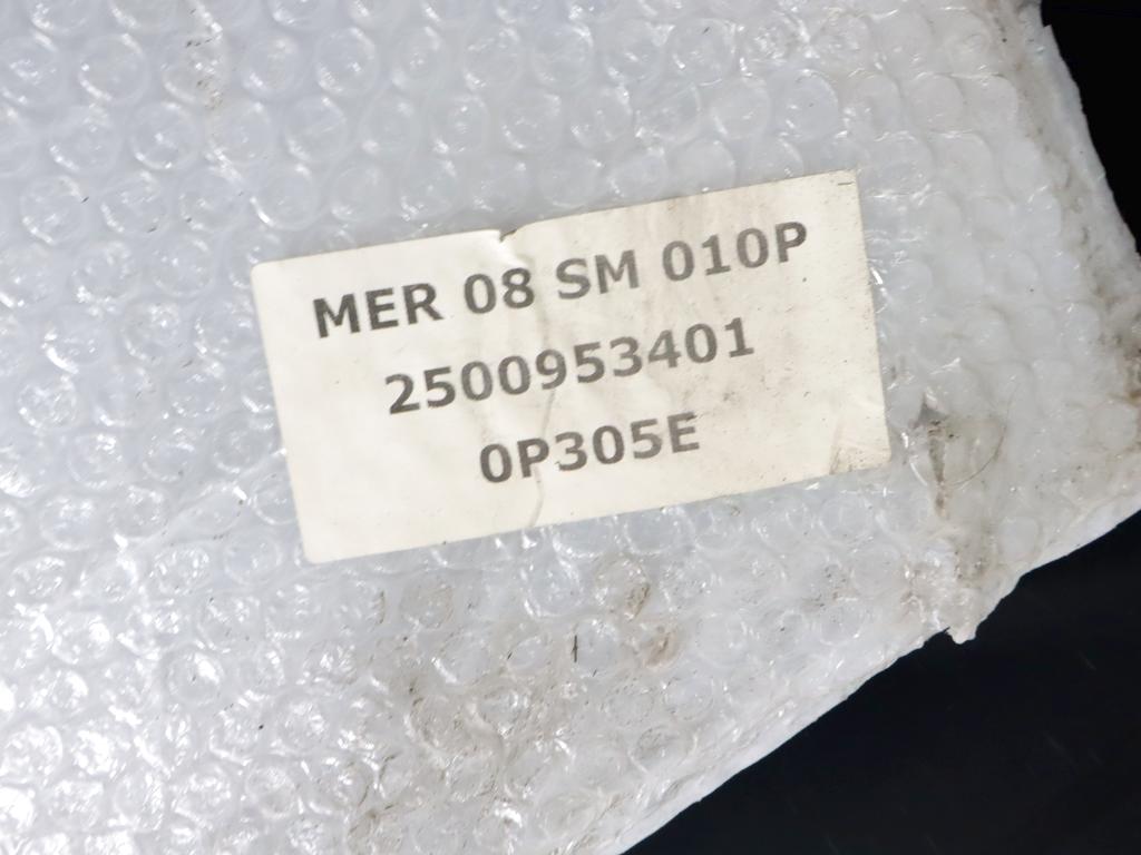 Q0000505V010CP6A00 PANNELLO ESTERNO PORTA ANTERIORE DESTRA SMART CITY 0.8 D 30KW AUT 2P (1998) RICAMBIO NUOVO
