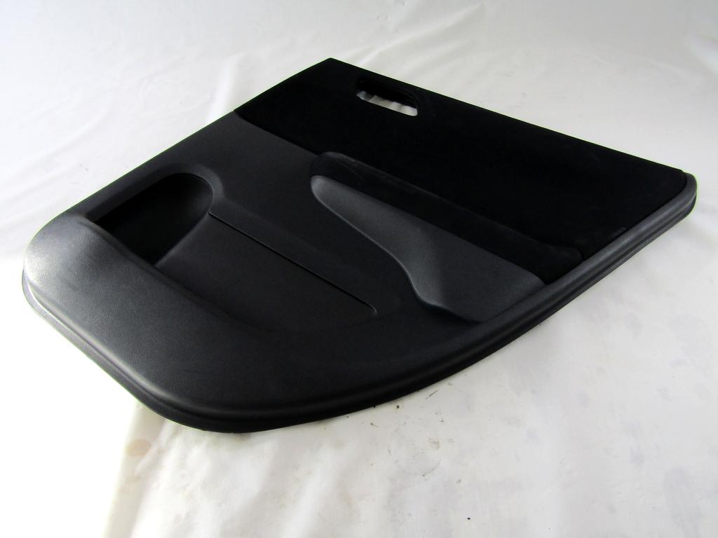 83703SJHE61ZA PANNELLO INTERNO PORTA POSTERIORE DESTRA HONDA FR-V 2.2 D 103KW 6M 5P (2006) RICAMBIO USATO