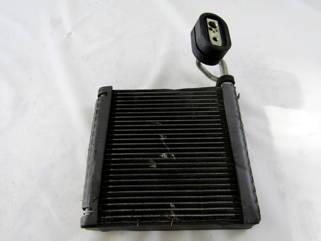 80215SJDG41 EVAPORATORE RADIATORE CLIMATIZZATORE CLIMA A/C HONDA FR-V 2.2 D 103KW 6M 5P (2006) RICAMBIO USATO