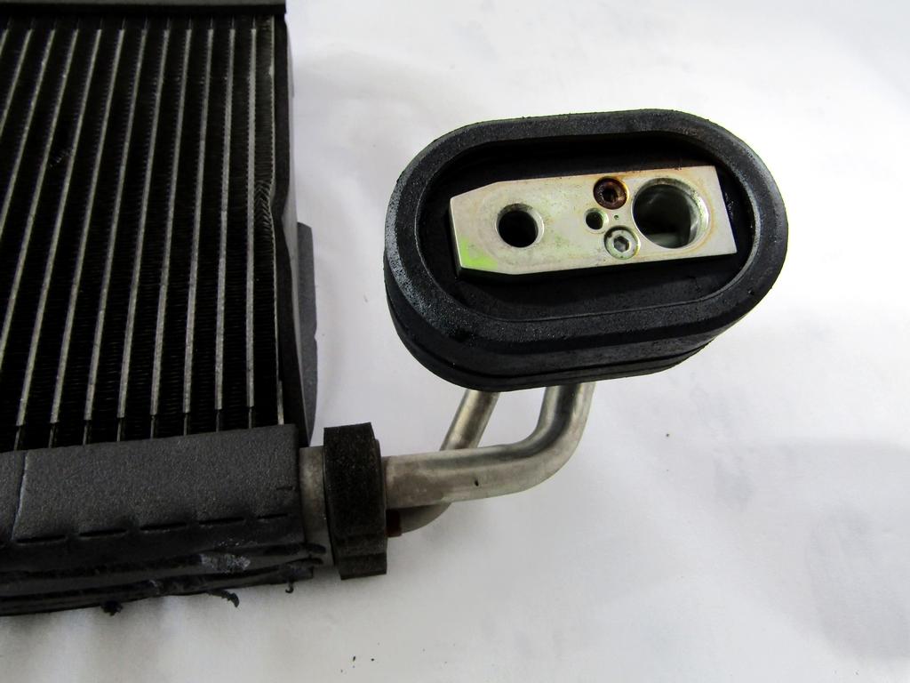 80215SJDG41 EVAPORATORE RADIATORE CLIMATIZZATORE CLIMA A/C HONDA FR-V 2.2 D 103KW 6M 5P (2006) RICAMBIO USATO
