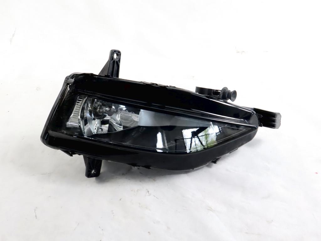 5G0941662F FARO FANALE PROIETTORE FENDINEBBIA ANTERIORE DESTRO VOLKSWAGEN GOLF 7.5 1.5 B 110KW AUT 5P (2017) RICAMBIO USATO 