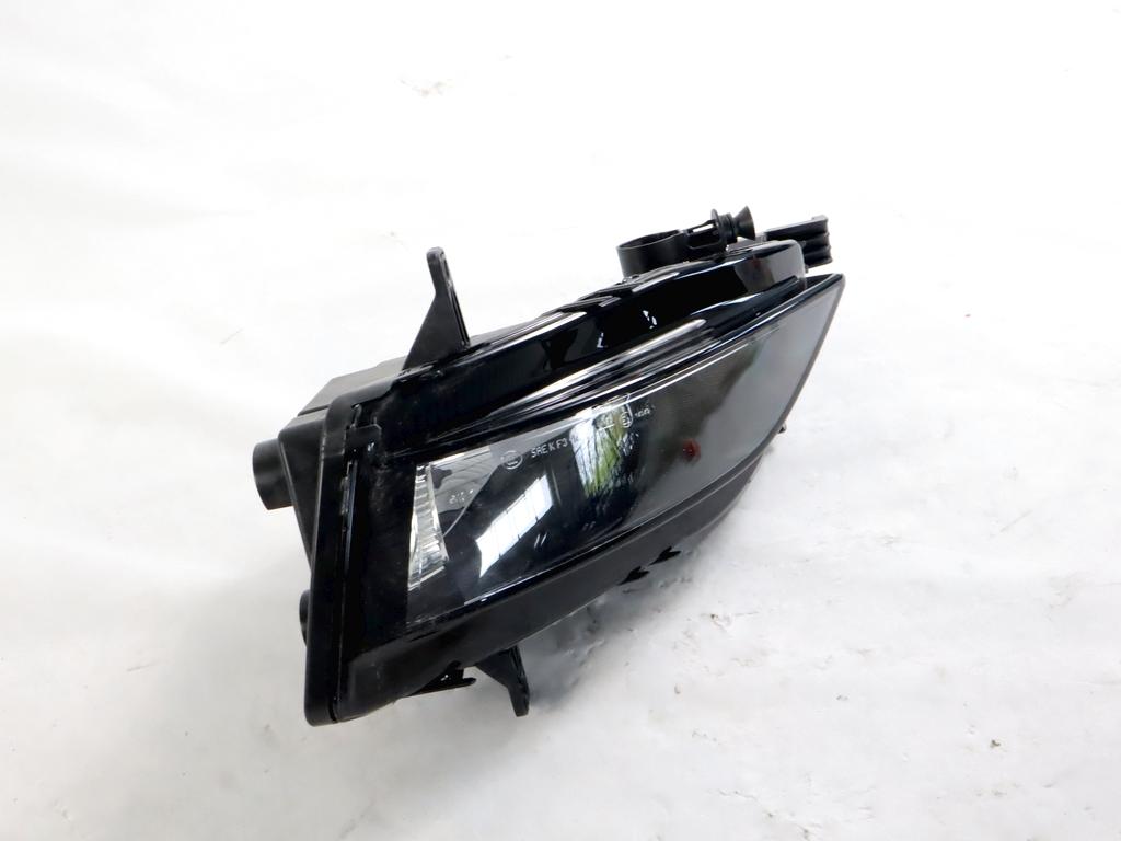 5G0941662F FARO FANALE PROIETTORE FENDINEBBIA ANTERIORE DESTRO VOLKSWAGEN GOLF 7.5 1.5 B 110KW AUT 5P (2017) RICAMBIO USATO 