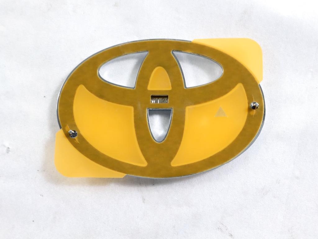 90975-02071 STEMMA FREGIO LOGO EMBLEMA PORTELLONE COFANO POSTERIORE BAULE TOYOTA RAV4 2.2 D 4X4 100KW 6M 5P (2008) RICAMBIO NUOVO