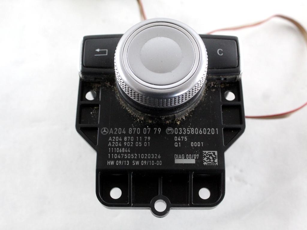 A2048700779 PAD GRUPPO DI COMANDO SISTEMA DI NAVIGAZIONE SATELLITARE MERCEDES CLASSE C 200 W204 2.2 D 100KW AUT 5P (2011) RICAMBIO USATO