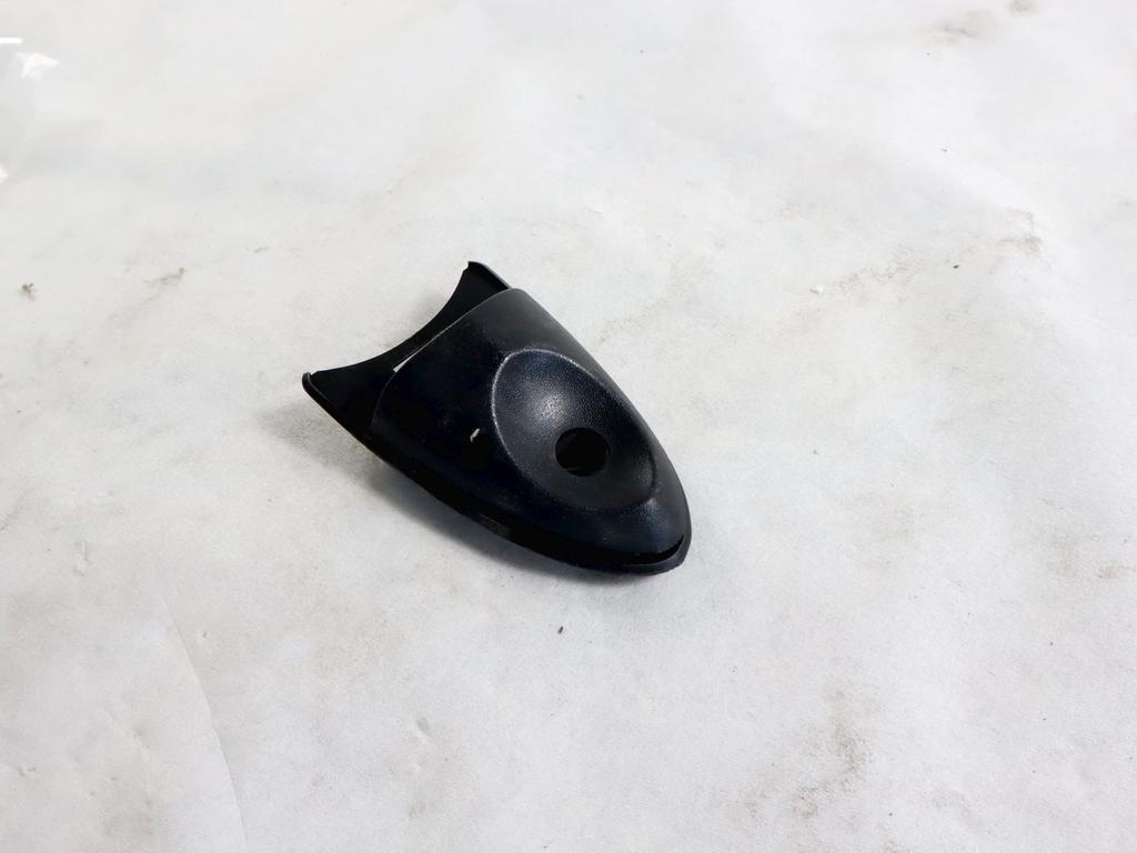 1107182 MANIGLIA ESTERNA PORTA ANTERIORE DESTRA FORD FOCUS 1.8 D 66KW 5M 5P (2001) RICAMBIO NUOVO