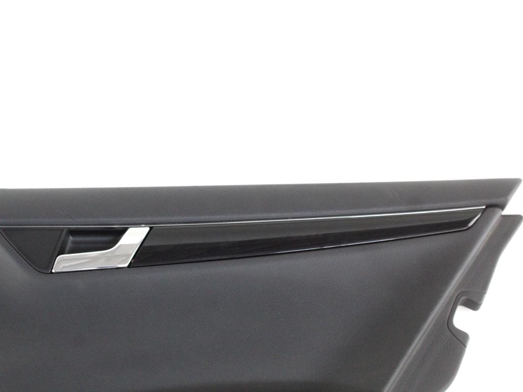 A20473027629D88 PANNELLO INTERNO PORTA POSTERIORE DESTRA CON RIVESTIMENTO IN PELLE MERCEDES CLASSE C 200 W204 2.2 D 100KW AUT 5P (2011) RICAMBIO USATO