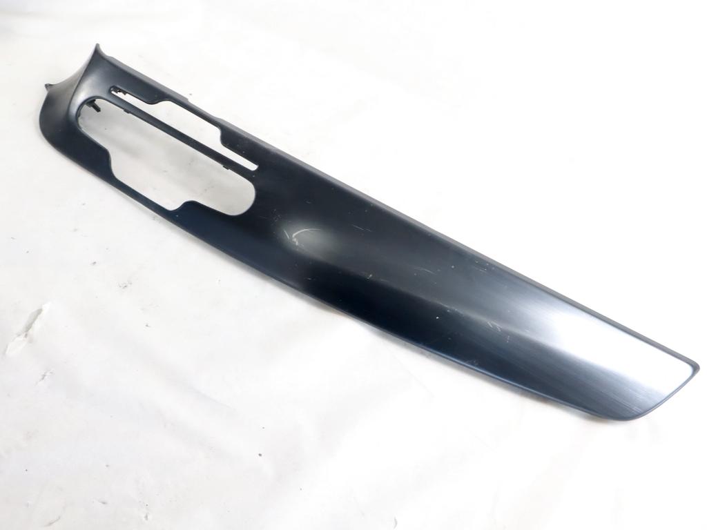 156099028 MODANATURA RIVESTIMENTO CRUSCOTTO LATO DESTRO PASSEGGERO ALFA ROMEO GIULIETTA 1.6 77KW 5PD 6M (2010) RICAMBIO USATO 