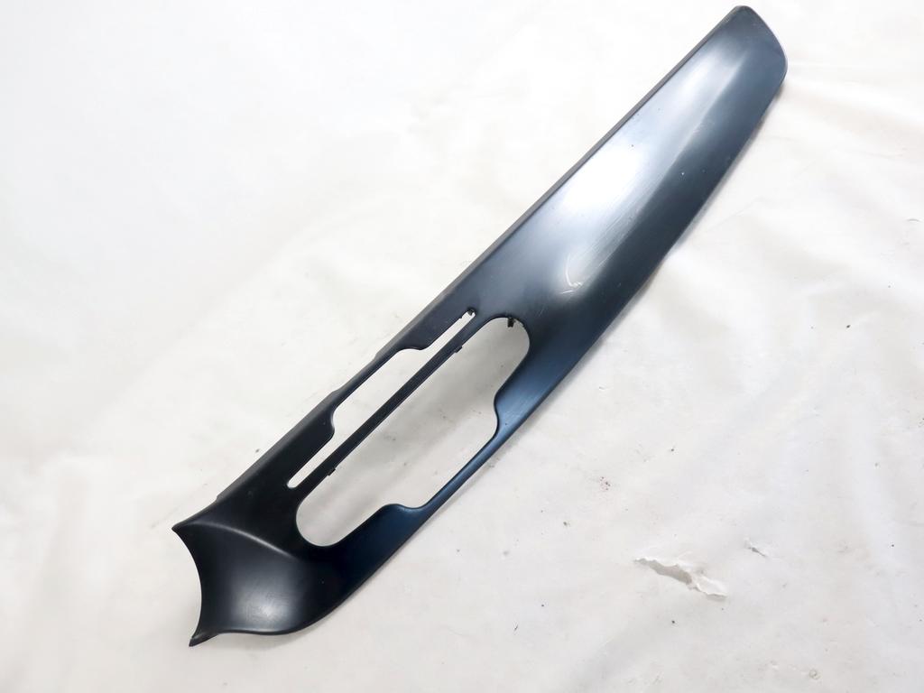 156099028 MODANATURA RIVESTIMENTO CRUSCOTTO LATO DESTRO PASSEGGERO ALFA ROMEO GIULIETTA 1.6 77KW 5PD 6M (2010) RICAMBIO USATO 