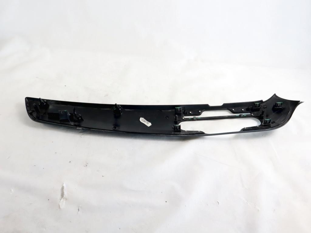 156099028 MODANATURA RIVESTIMENTO CRUSCOTTO LATO DESTRO PASSEGGERO ALFA ROMEO GIULIETTA 1.6 77KW 5PD 6M (2010) RICAMBIO USATO 