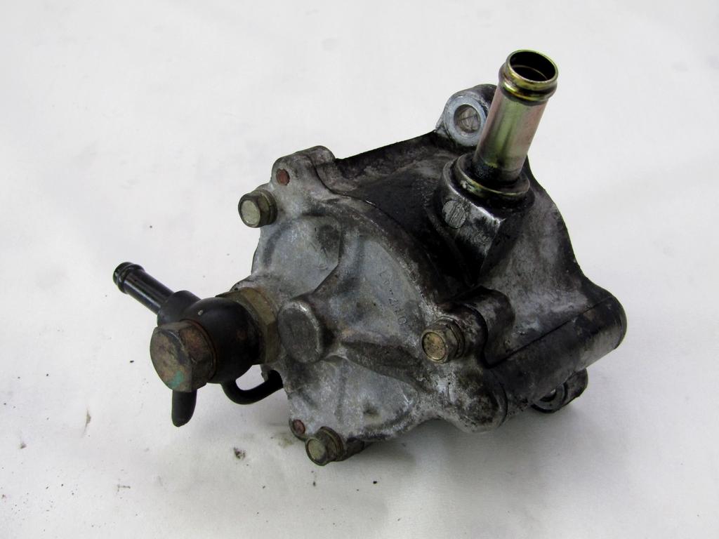 29300-27020 POMPA VUOTO TOYOTA COROLLA 2.0 D 85KW 5M 5P (2005) RICAMBIO USATO 