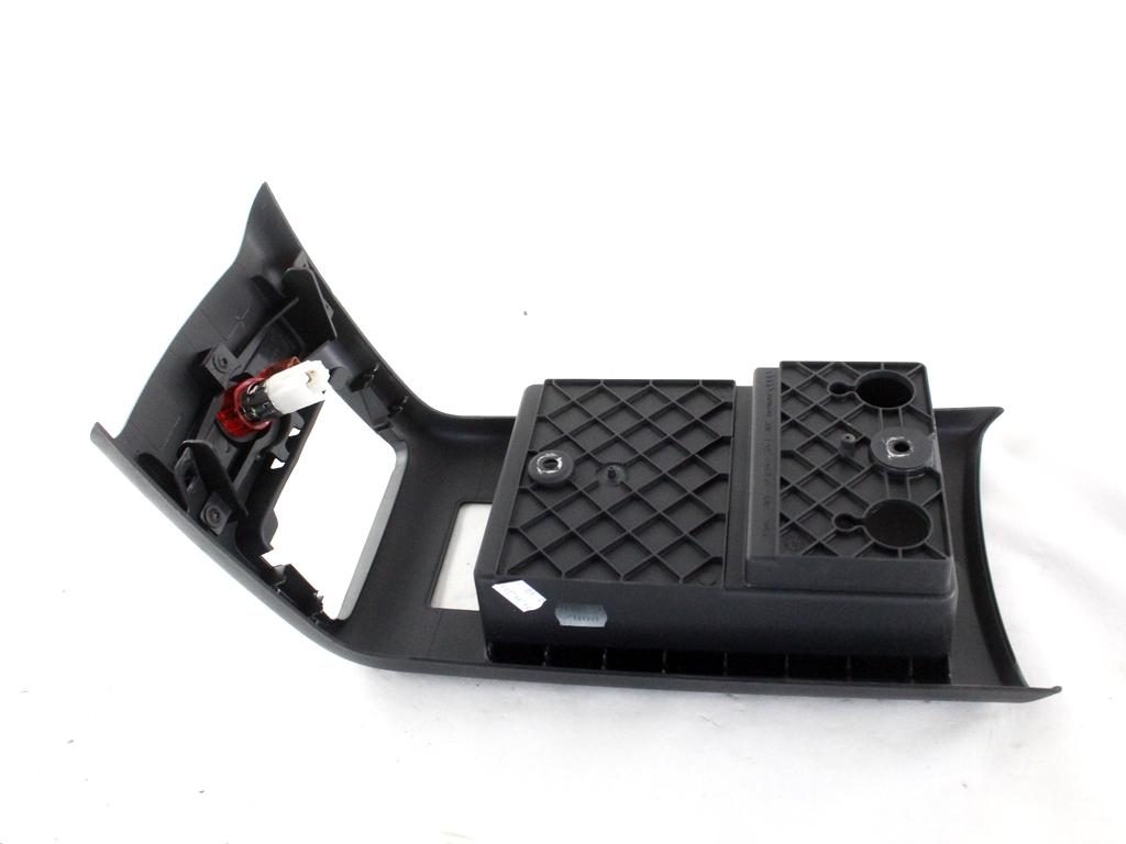 4F0863244B6PS RIVESTIMENTO TUNNEL CENTRALE PARTE POSTERIORE AUDI A6 C6 SW 3.0 D 4X4 171KW AUT 5P (2008) RICAMBIO USATO