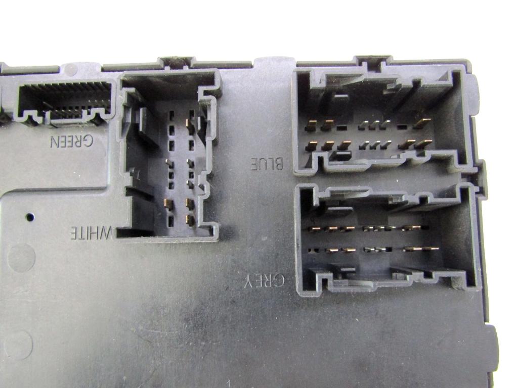 8V51-15K600-CF CENTRALINA BODY COMPUTER FORD FIESTA 1.2 B 60KW 5M 5P (2008) RICAMBIO USATO SUPPORTI DANNEGGIATI