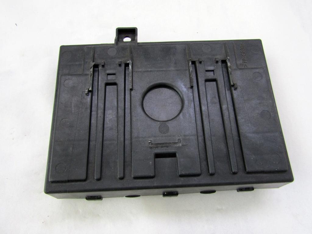 8V51-15K600-CF CENTRALINA BODY COMPUTER FORD FIESTA 1.2 B 60KW 5M 5P (2008) RICAMBIO USATO SUPPORTI DANNEGGIATI
