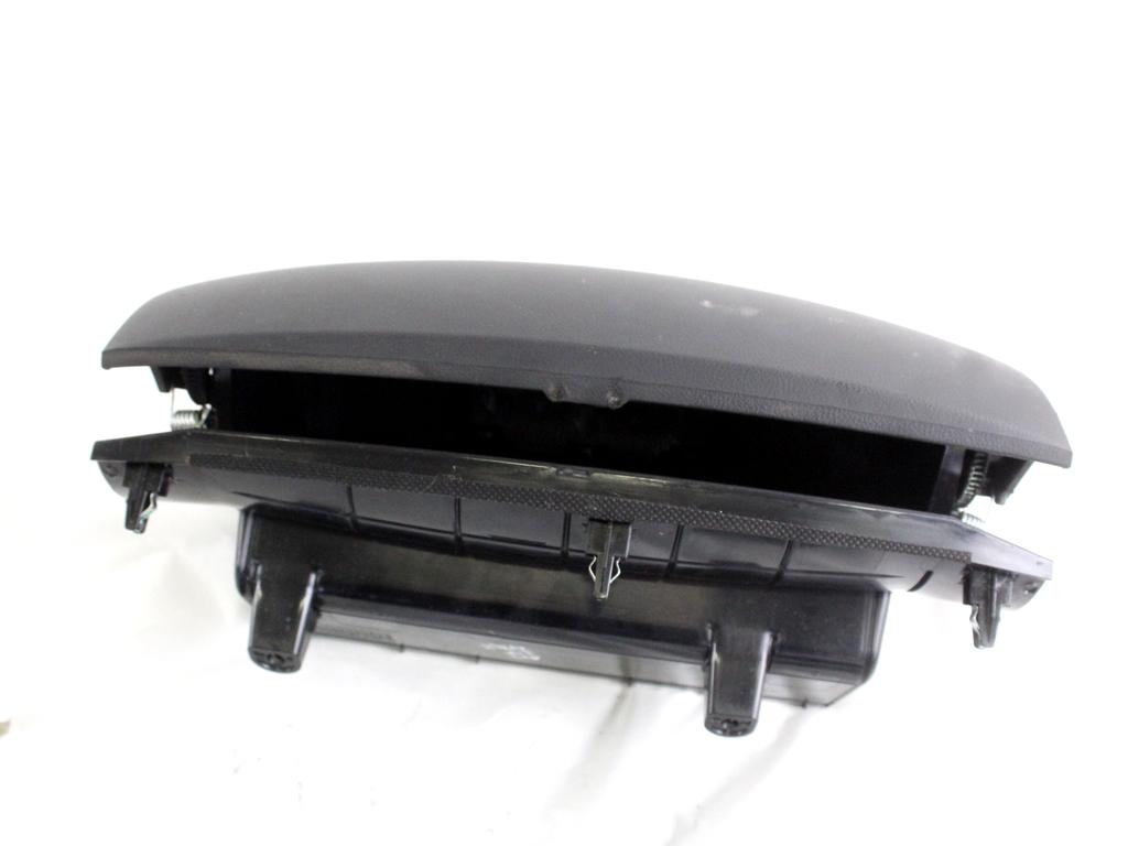 685201HB0A CASSETTO PORTAOGGETTI CRUSCOTTO LATO DESTRO NISSAN MICRA 1.2 B 59KW 5M 5P (2015) RICAMBIO USATO 