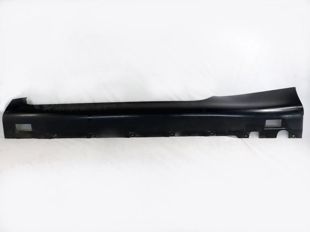 8J0853855D MINIGONNA RIVESTIMENTO SOTTOPORTA LATO SINISTRO AUDI TT 2.0 147KW 2P B 6M (2009) RICAMBIO USATO 