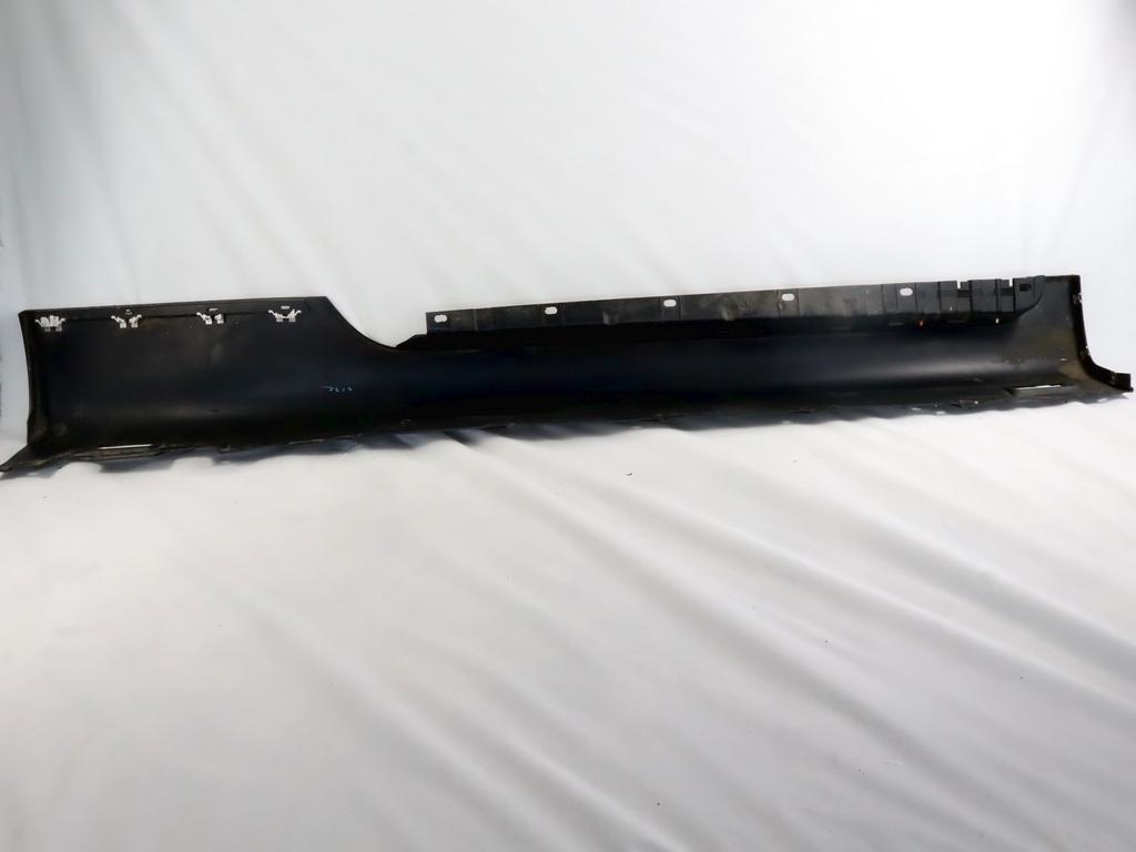 8J0853855D MINIGONNA RIVESTIMENTO SOTTOPORTA LATO SINISTRO AUDI TT 2.0 147KW 2P B 6M (2009) RICAMBIO USATO 