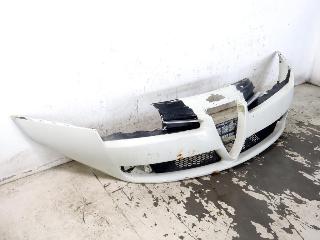 156044388 PARAURTI ANTERIORE ALFA ROMEO 159 2.0 100KW 5P D 6M (2012) RICAMBIO USATO DANNEGGIATO