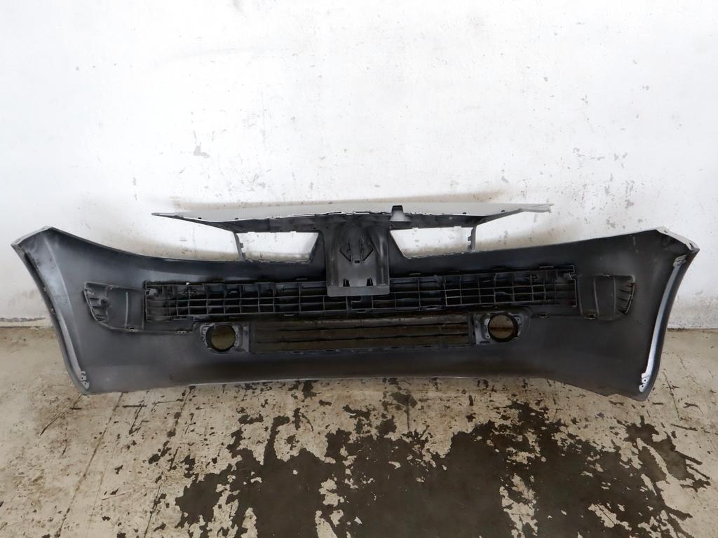 8200142000 PARAURTI ANTERIORE RENAULT MEGANE 1.6 B 83KW 5M 3P (2005) RICAMBIO USATO STRISCIATO