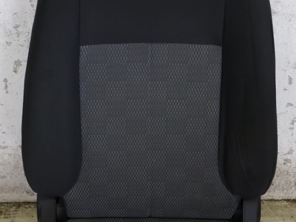 8810007020 SEDILE ANTERIORE SINISTRO GUIDATORE KIA PICANTO 1.1 B 47KW 5M 5P (2004) RICAMBIO USATO
