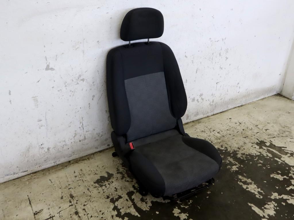 8810007020 SEDILE ANTERIORE SINISTRO GUIDATORE KIA PICANTO 1.1 B 47KW 5M 5P (2004) RICAMBIO USATO
