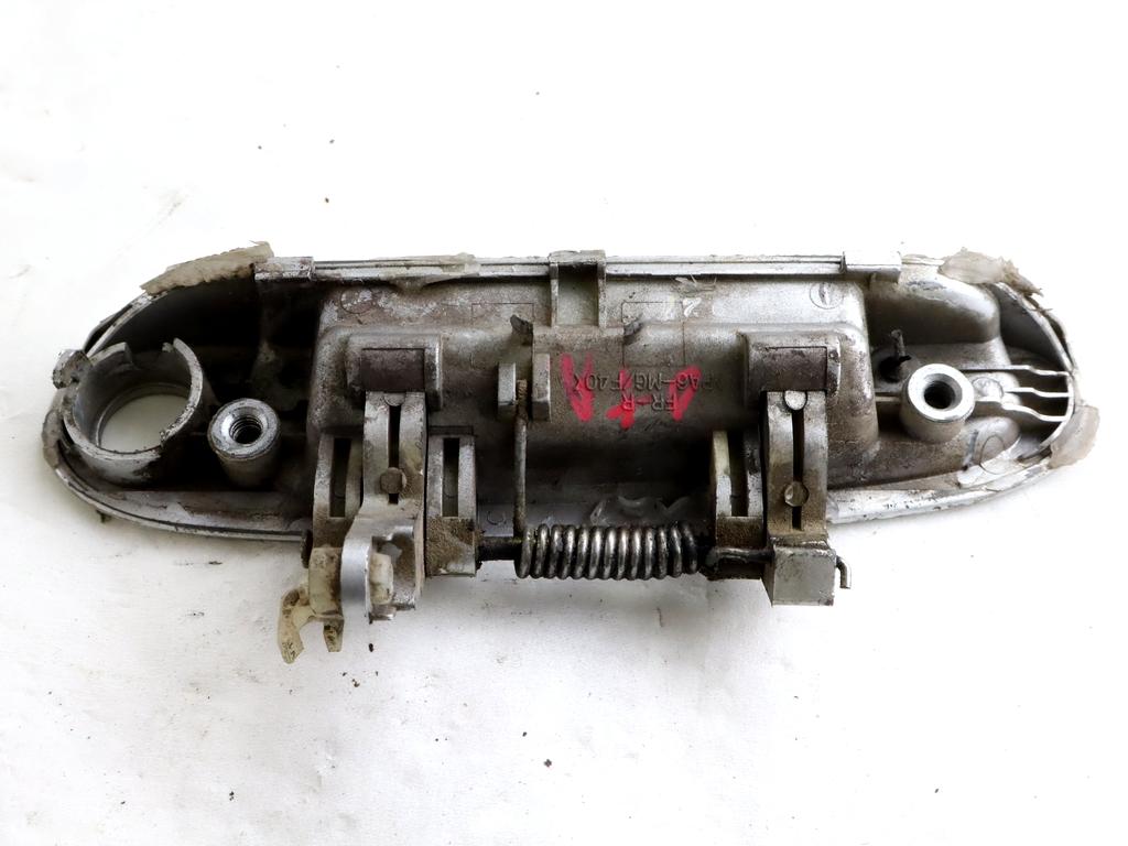 8266007010 MANIGLIA ESTERNA PORTA ANTERIORE DESTRA KIA PICANTO 1.1 B 47KW 5M 5P (2004) RICAMBIO USATO