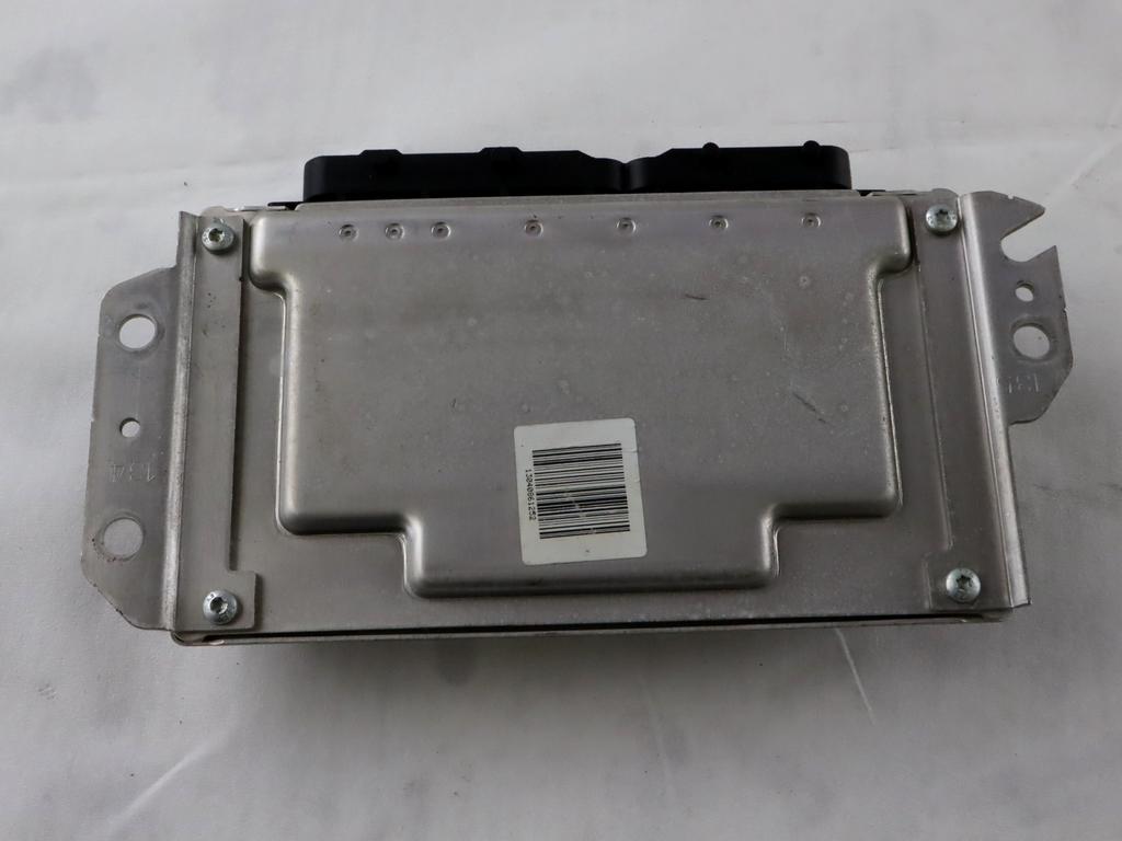 39110-02055 CENTRALINA INIEZIONE MOTORE KIA PICANTO 1.1 B 47KW 5M 5P (2004) RICAMBIO USATO 9030930496F