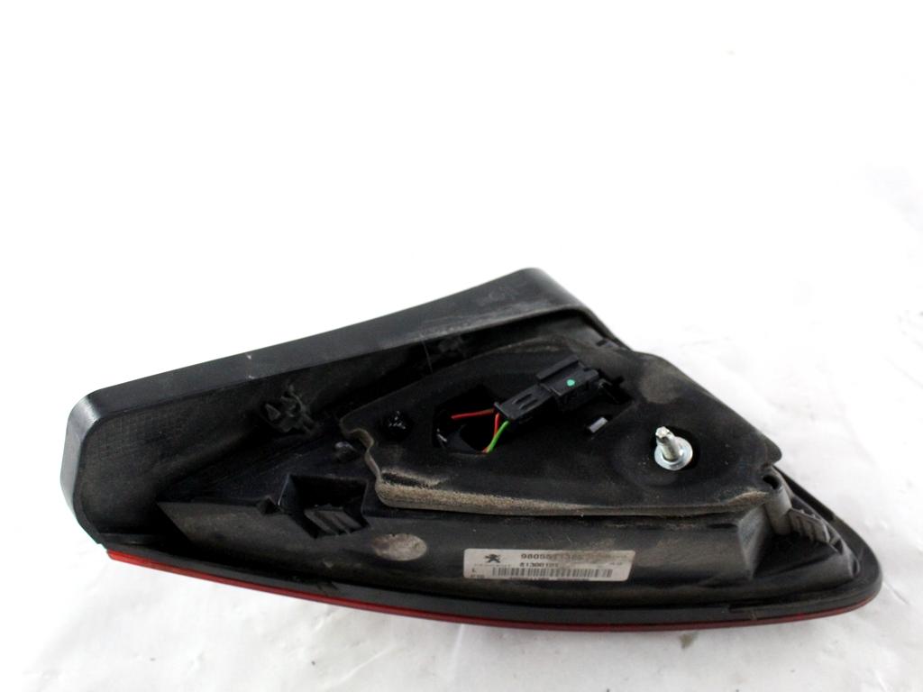 9805511380 FARO FANALE POSTERIORE SINISTRO PARTE INTERNA PEUGEOT 3008 1.6 D 84KW 6M 5P (2013) RICAMBIO USATO