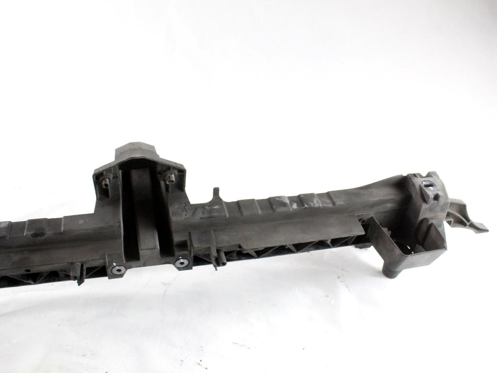 9805433490 SUPPORTO CENTRALE PARAURTI ANTERIORE PEUGEOT 3008 1.6 D 84KW 6M 5P (2013) RICAMBIO USATO