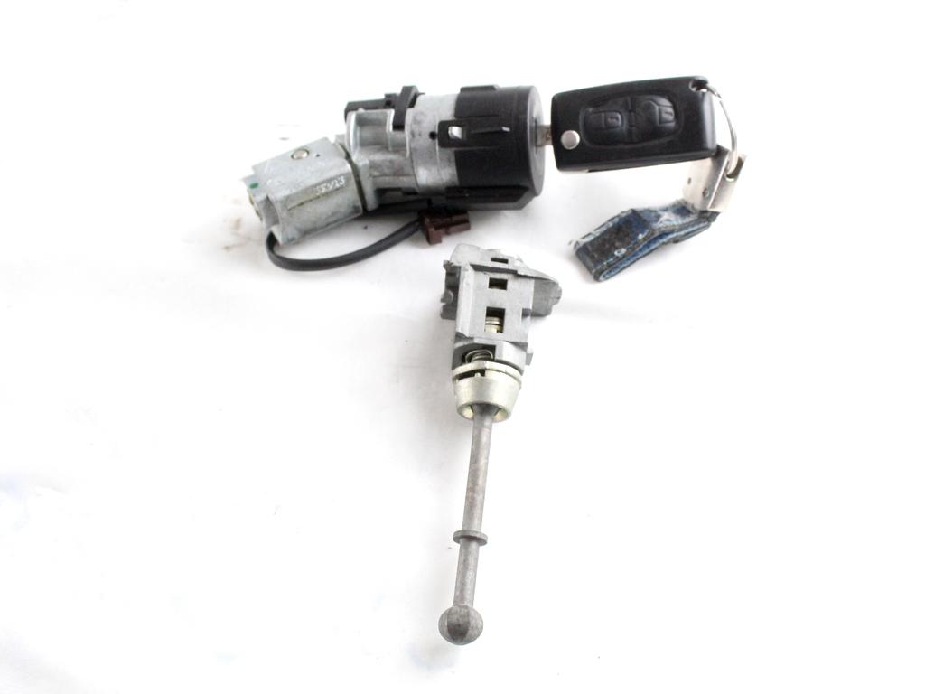 4162XT KIT BLOCCHETTI ACCENSIONE APERTURA CON CHIAVE PEUGEOT 3008 1.6 D 84KW 6M 5P (2013) RICAMBIO USATO 6160C1