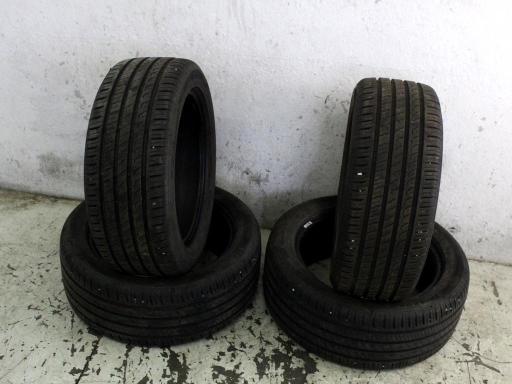 225/50 R17 98Y XL BARUM BRAVURIS 5HM 7.72MM 8.19MM 8.09MM 7.95MM A4923 PNEUMATICI ESTIVI (QUANTITA' 4 GOMME)