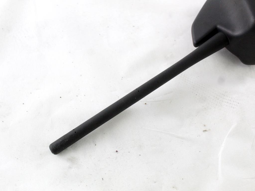 H1BT-19G461-JC ANTENNA GPS SISTEMA DI NAVIGAZIONE SATELLITARE FORD FIESTA 1.5 D 63KW 6M 5P (2020) RICAMBIO USATO